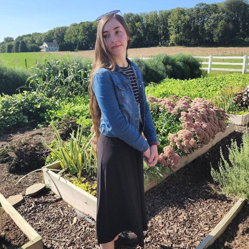 Meet your Posher, Azalia